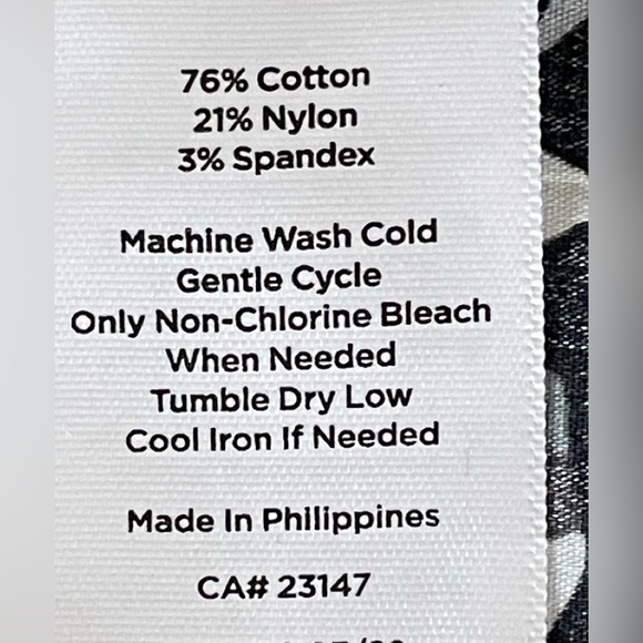 Talbots Mini Black and White Floral Blouse - Picture 2 of 8